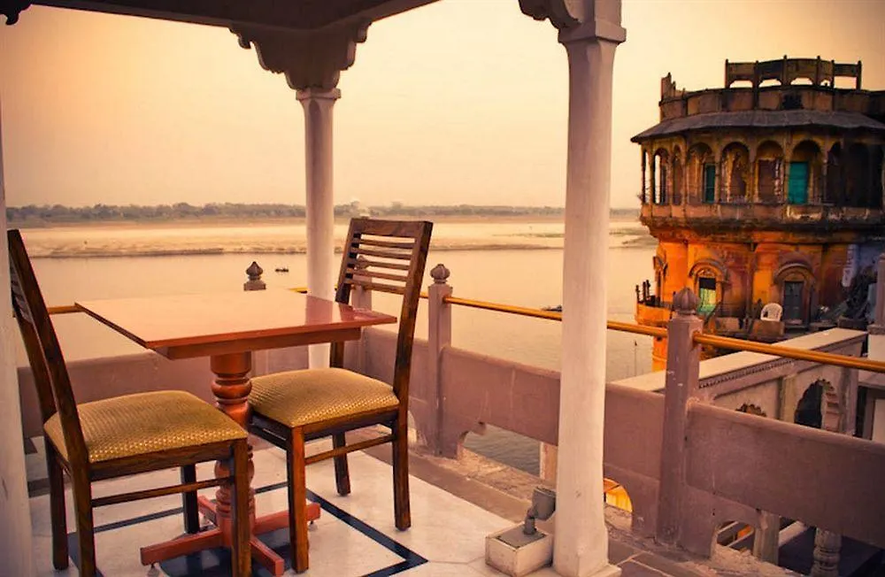 Guleria Kothi At Ganges Hotel Varanasi