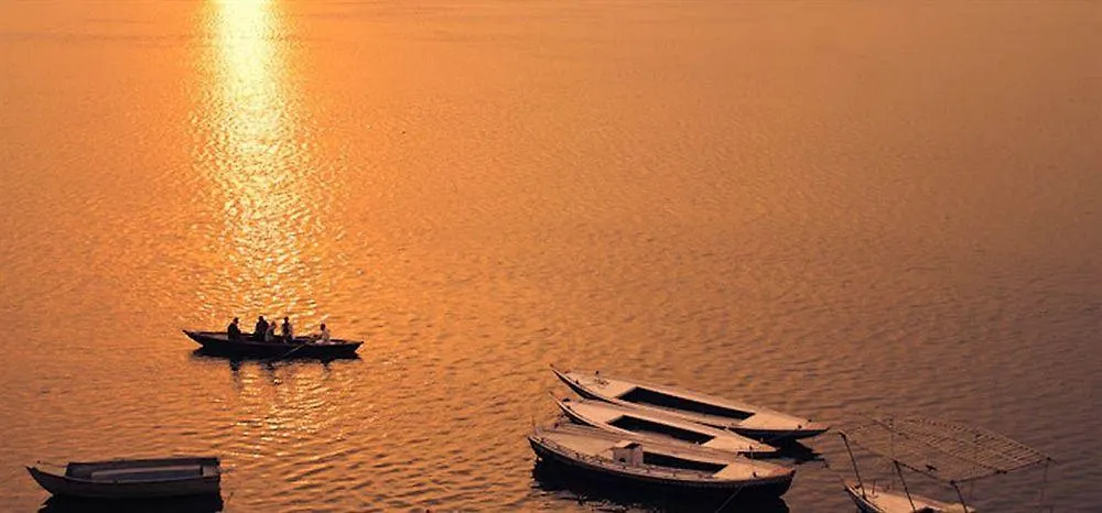 Guleria Kothi At Ganges Hotel Varanasi