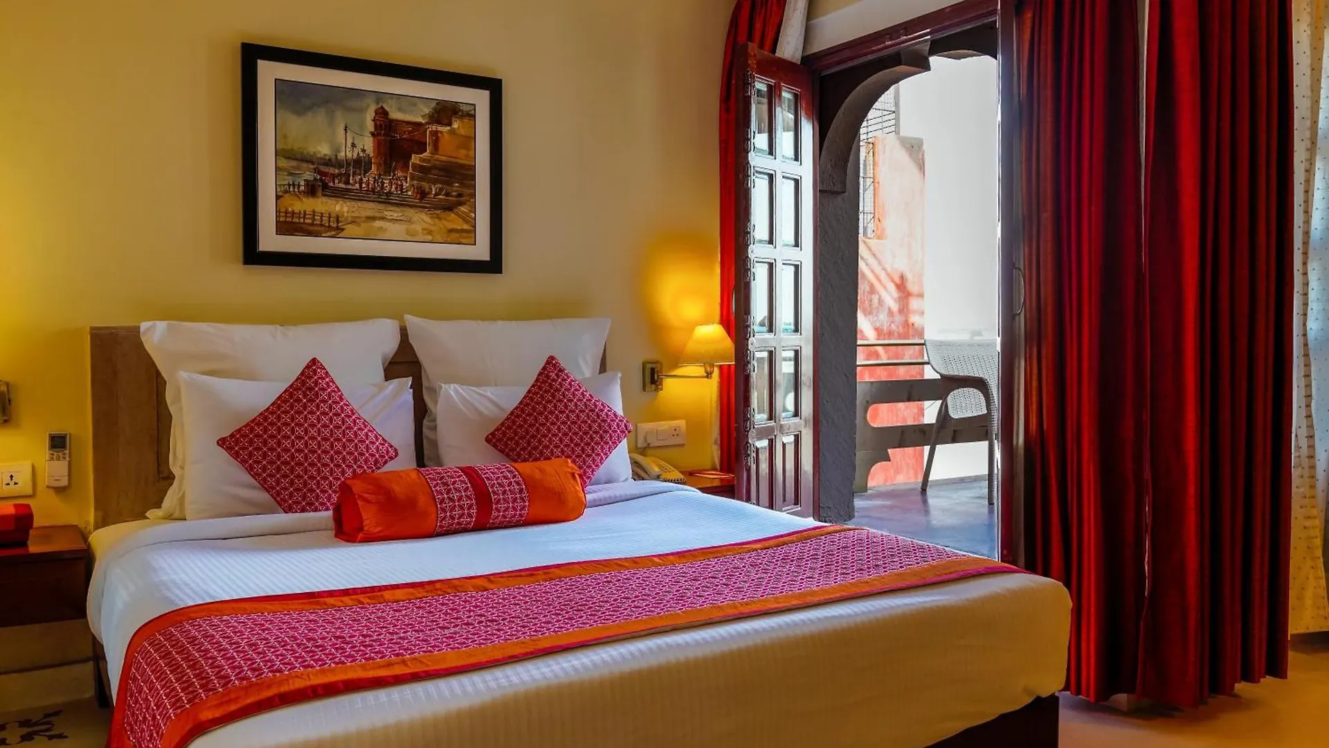Guleria Kothi At Ganges Hotel Varanasi