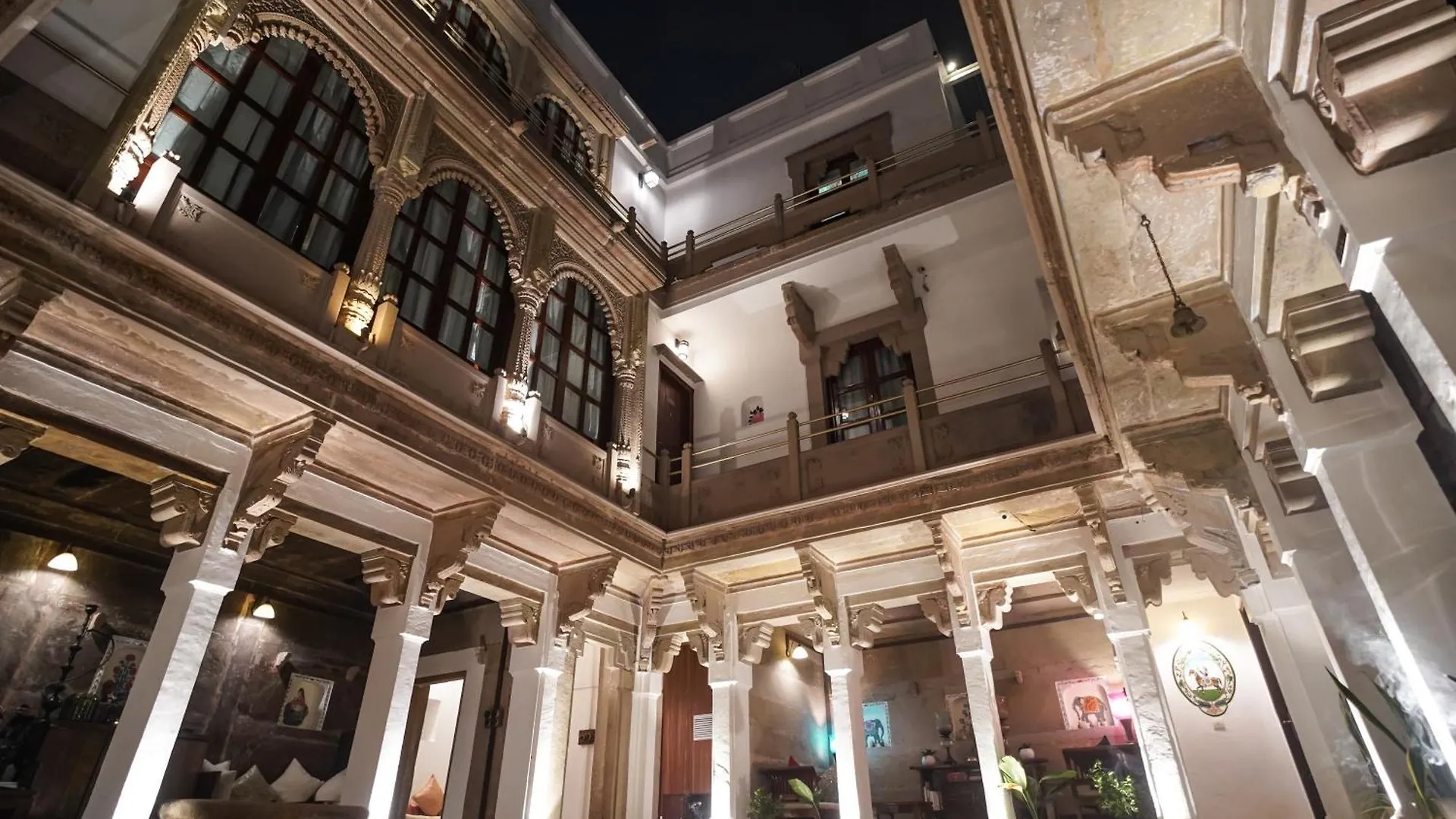 Guleria Kothi At Ganges Hotel Varanasi