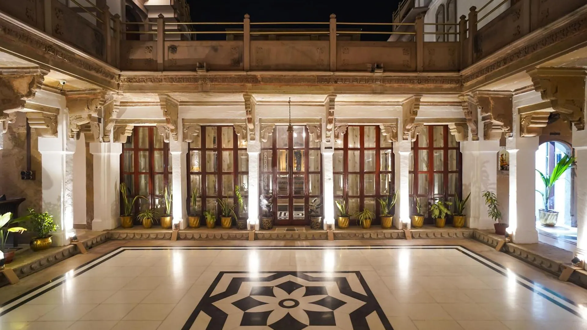 Guleria Kothi At Ganges Hotel Varanasi 4*,  India