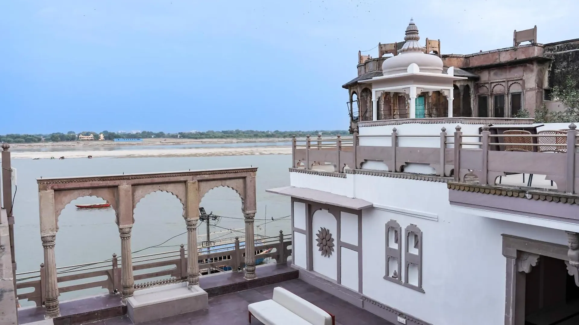 Guleria Kothi At Ganges Hotel Varanasi