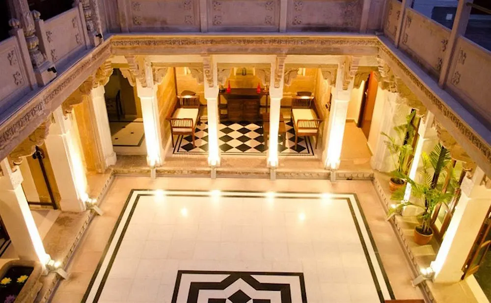 Guleria Kothi At Ganges Hotel Varanasi 4*,